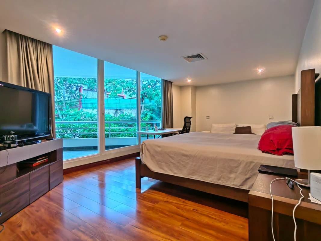 Panoramic View Single Level Condo, Escazu, San Jose