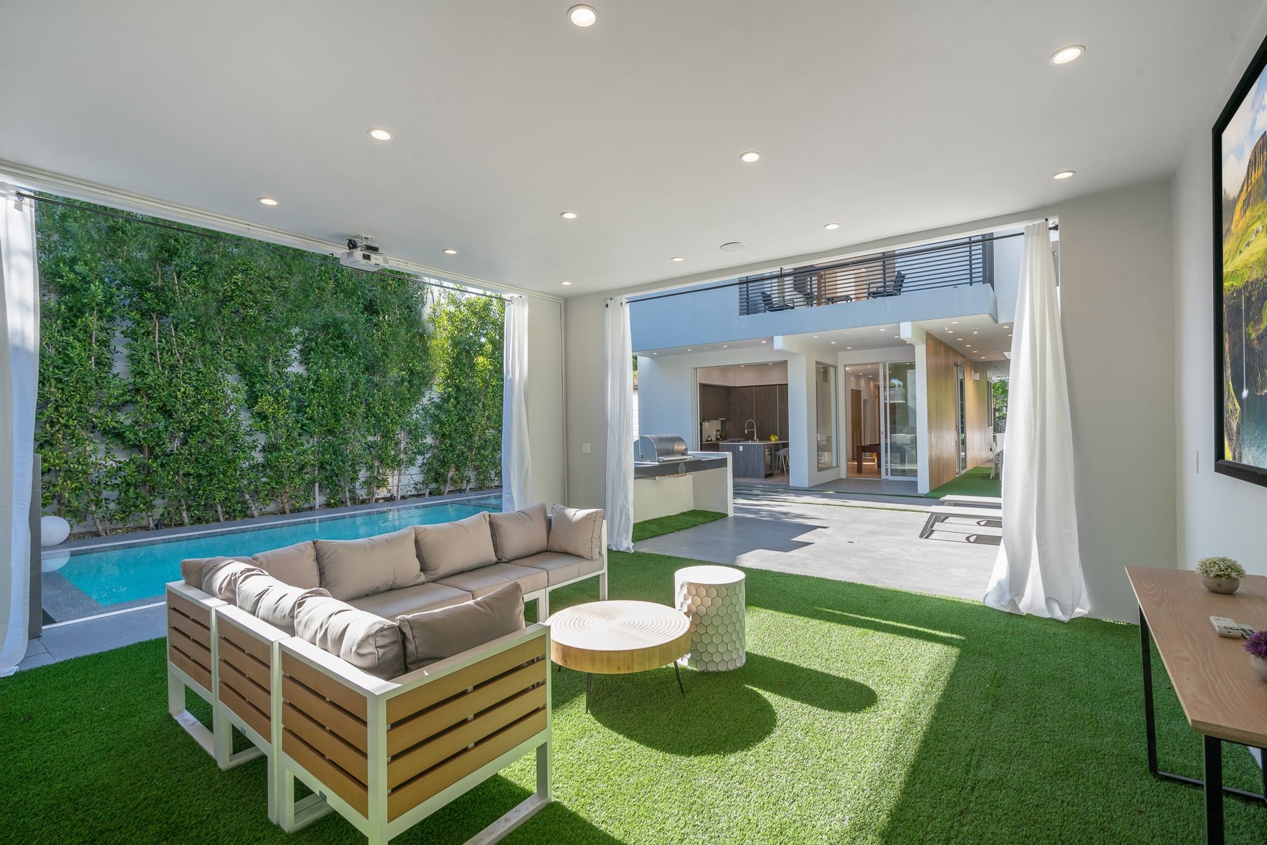 Villa Chateau