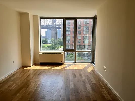 455 Main Street Unit: 5A