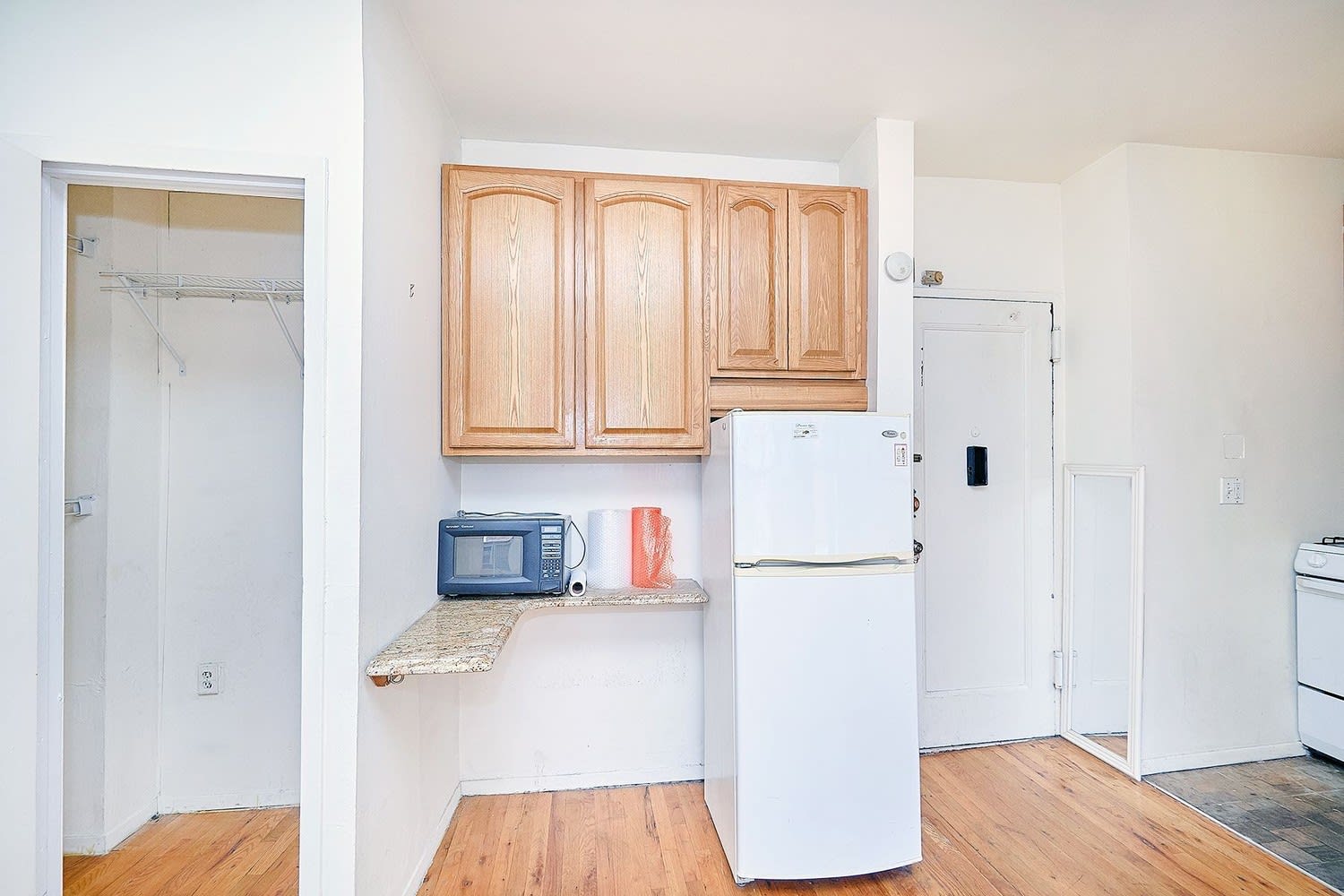 270 E 78th St, Unit 8A