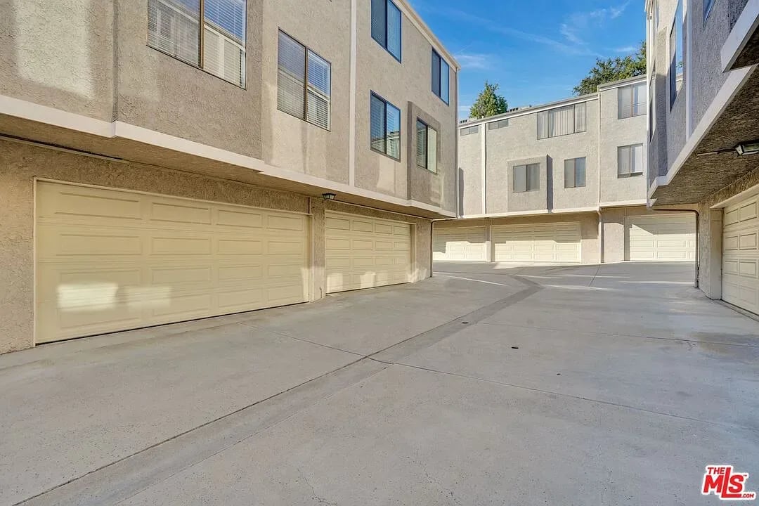 4765 Elmer Ave