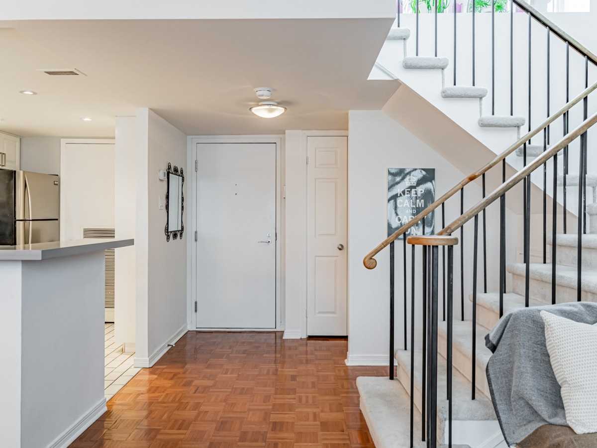 360 BLOOR ST E PH 5