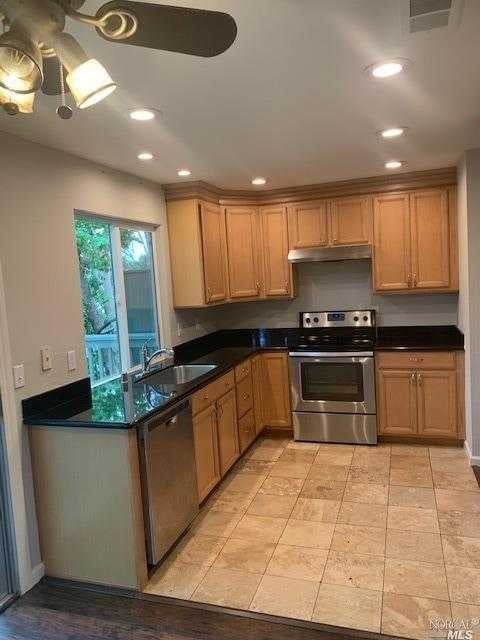 138 Warwick Dr Apt 83