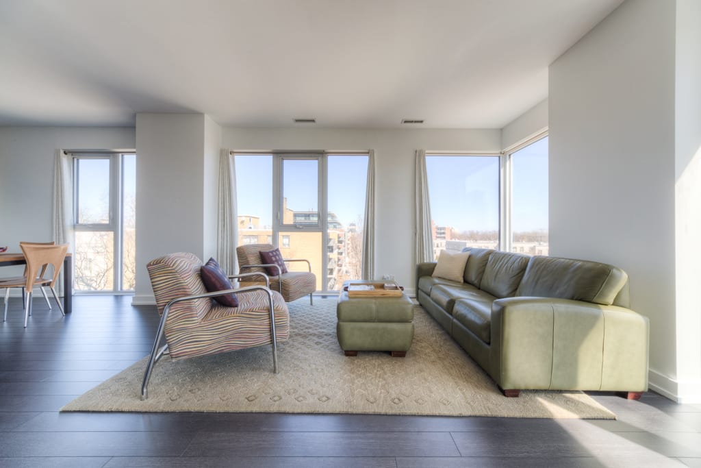 FOREST HILL CORNER SUITE