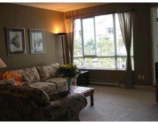 327-5735 Hampton Pl