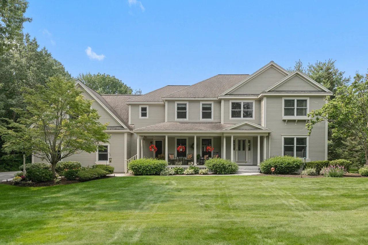 New Listing! 6 Mayflower Road, Falmouth, Maine – $1,395,000
