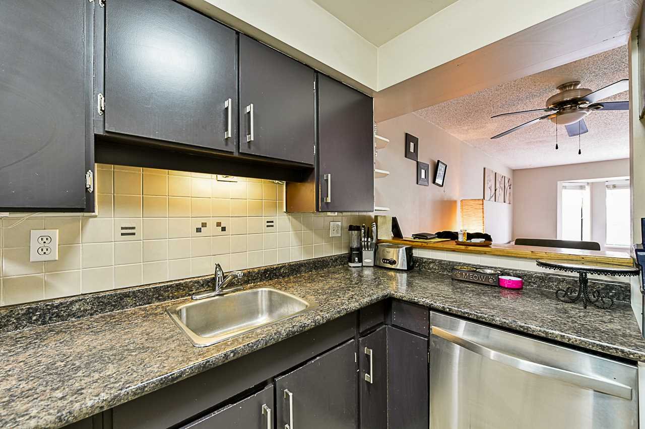 210-5294 204 St