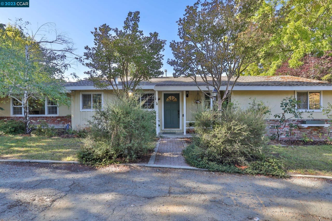 2115 San Miguel