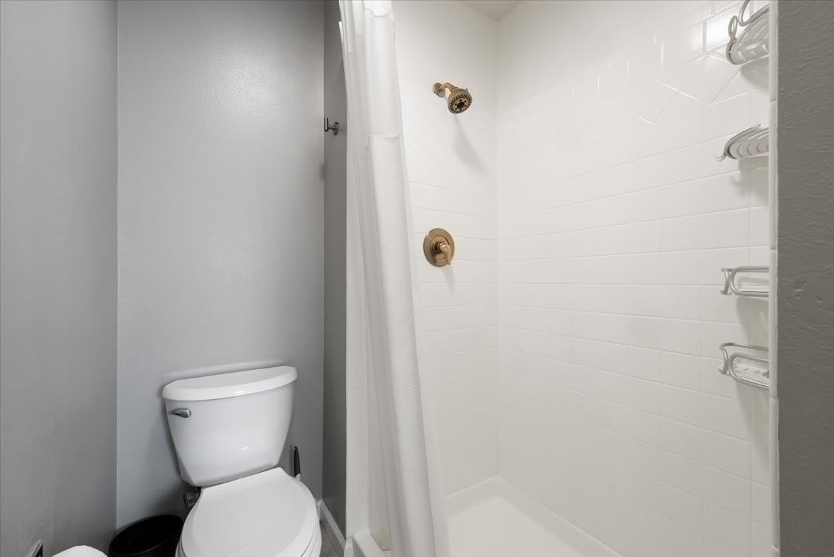 330 Hinks Court
