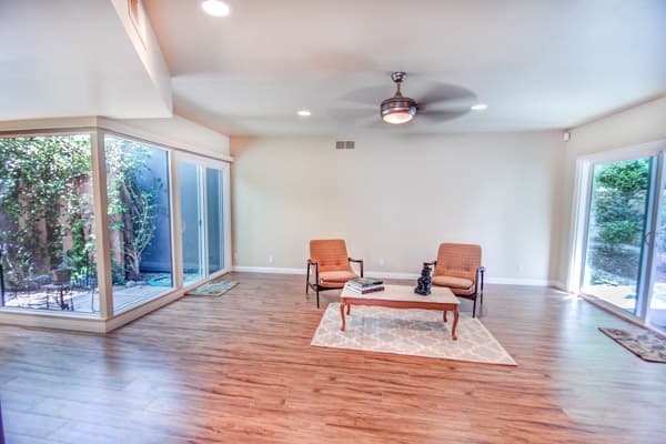 13262 Ventura Blvd Studio City CA