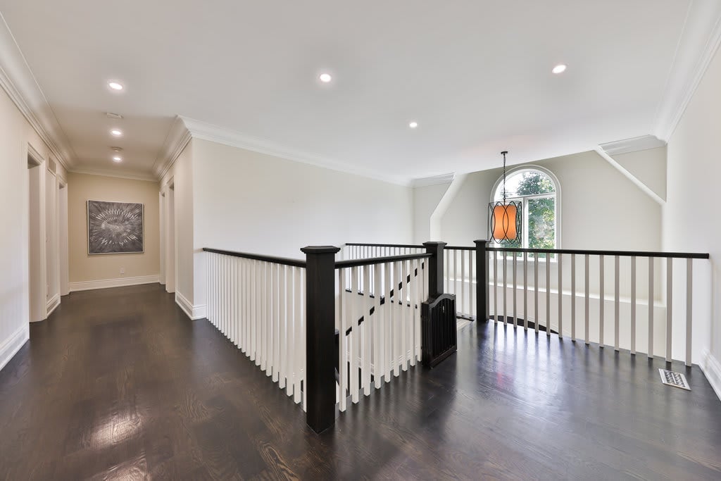 2015 Elmhurst Avenue, Oakville