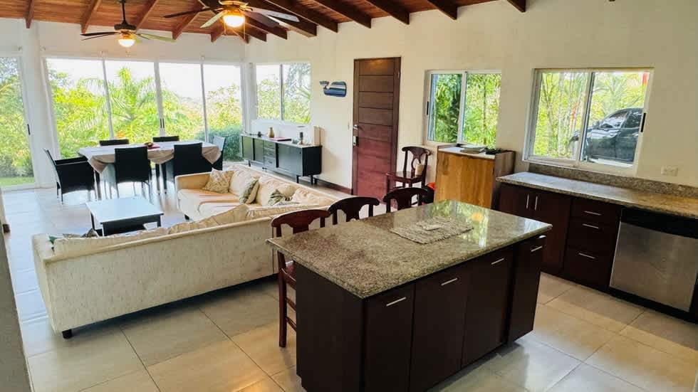 Tranquil Luxury Retreat with Stunning Ocean Views in Uvita