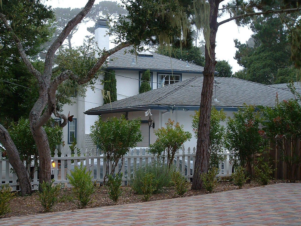1097 Presidio Rd
