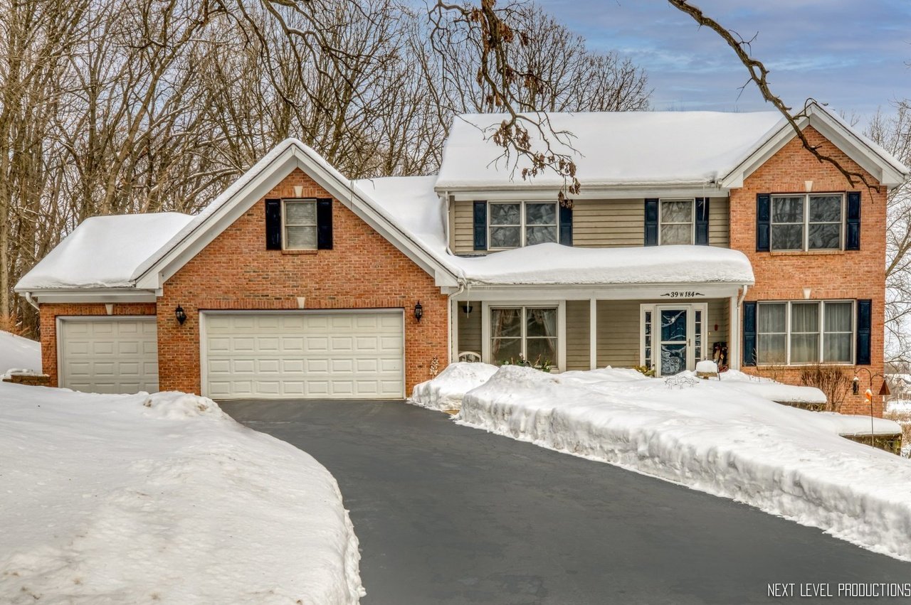 39W184 Woodgate Rd