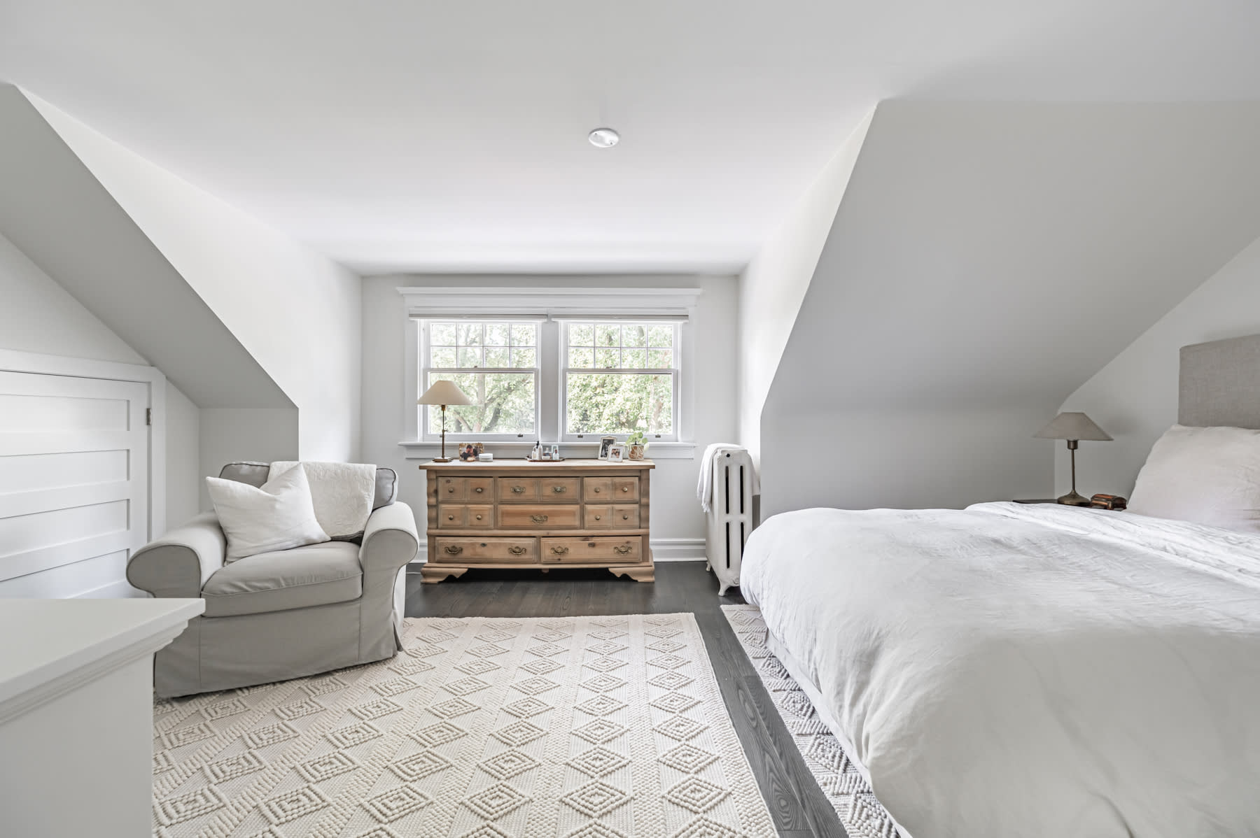 18 Castle Frank Cres