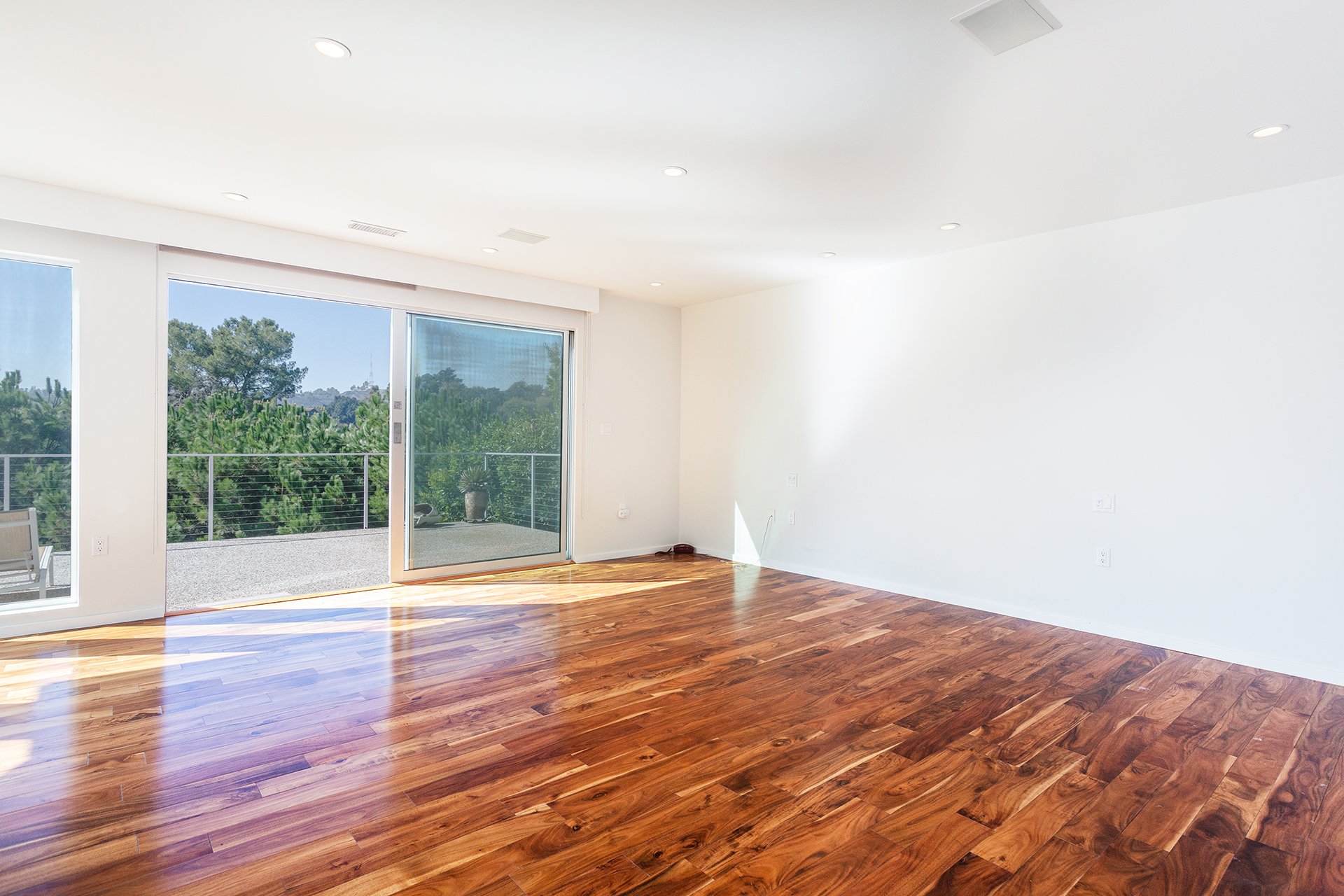 8040 Okean Ter, Briar Summit