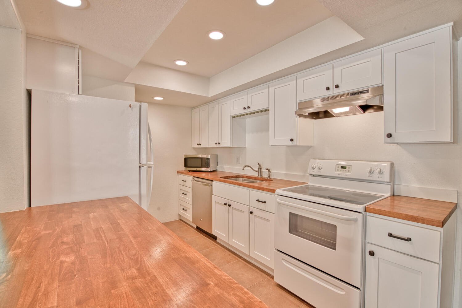 3518 Ridgeview Cir S