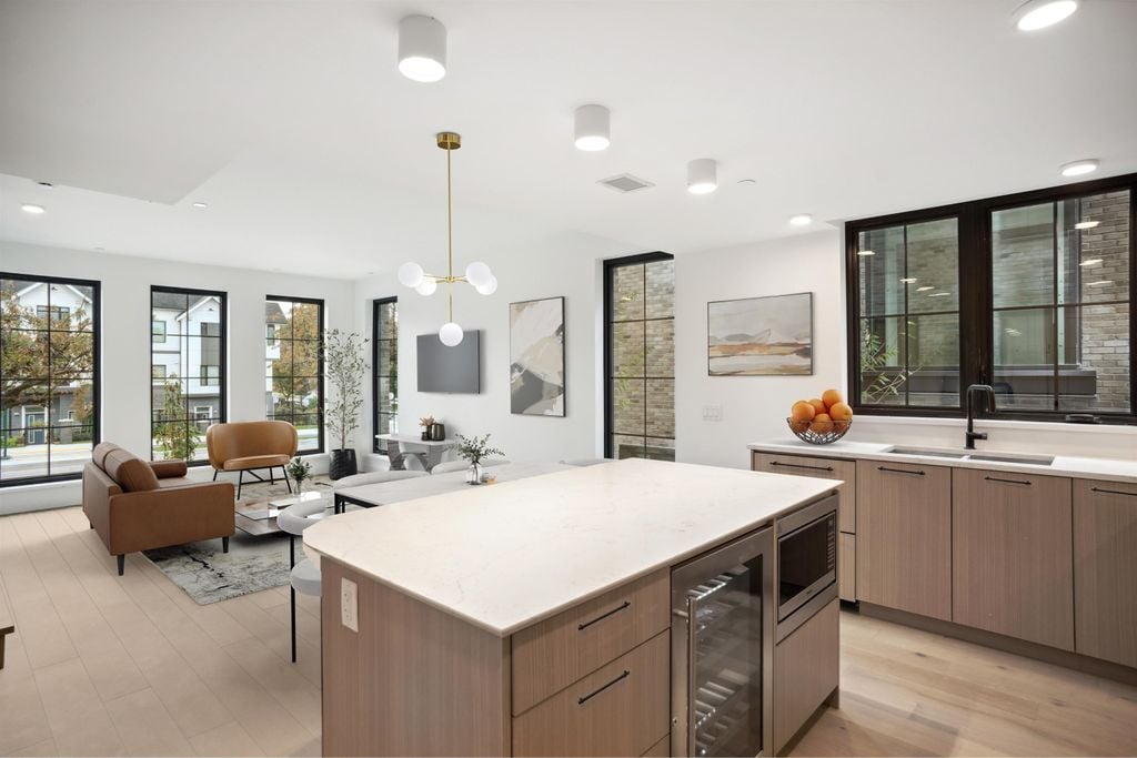 157 W King Edward Avenue 104, Vancouver