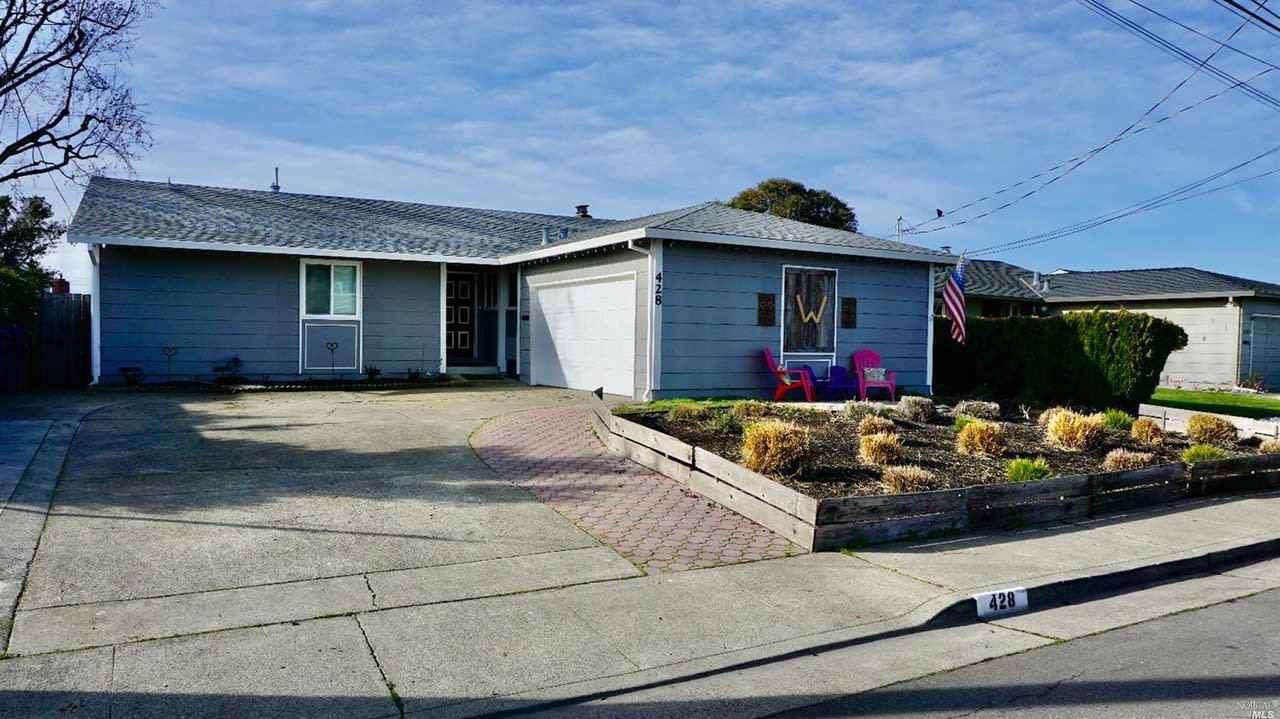 428 Donner Ave