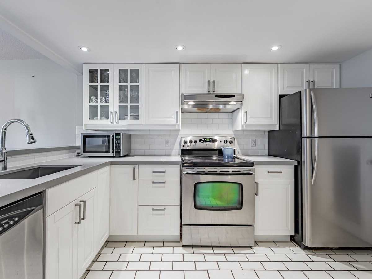 360 BLOOR ST E PH 5