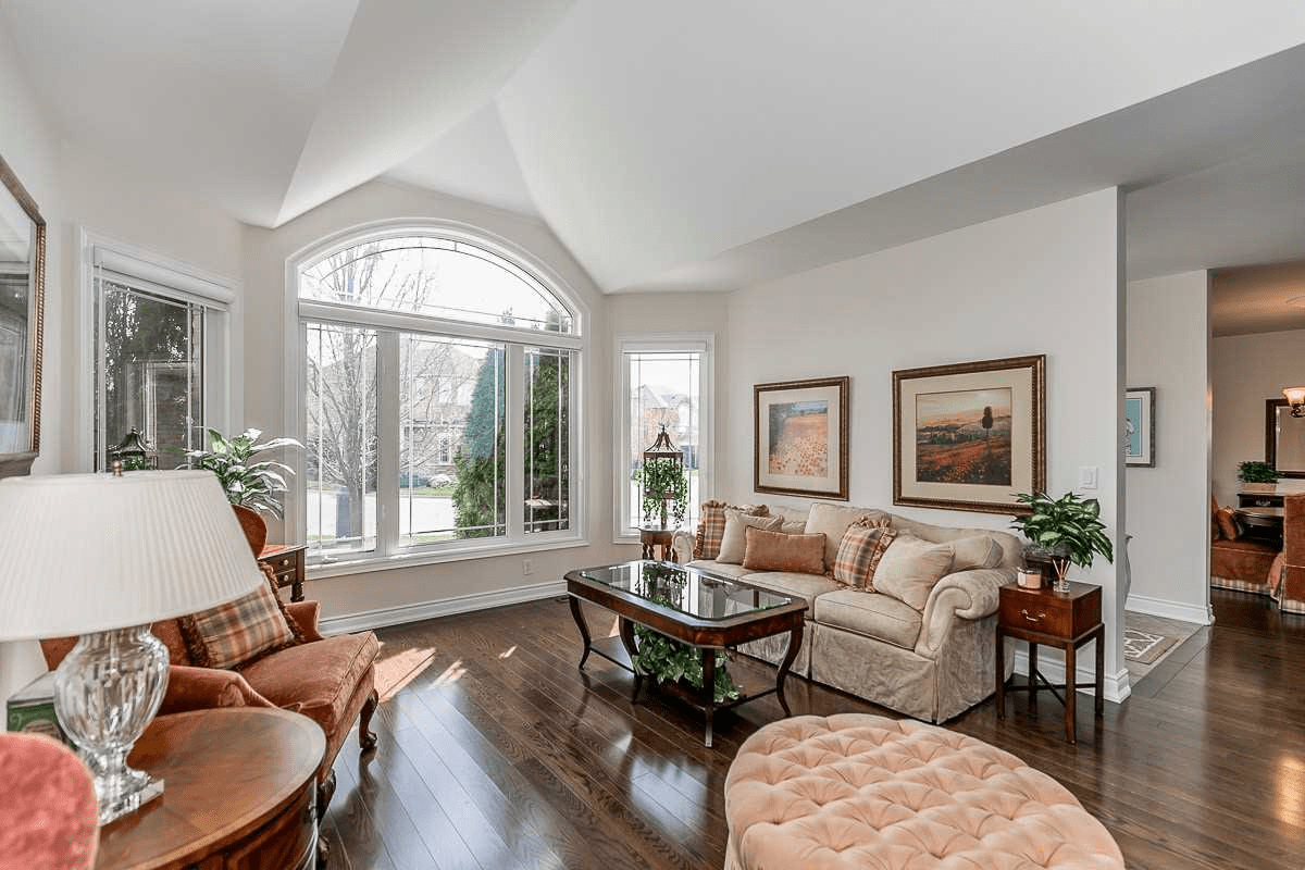 159 Ivy Jay Cres N