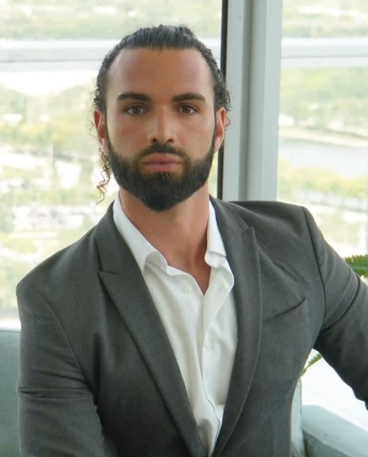 Zachary  Fazli 