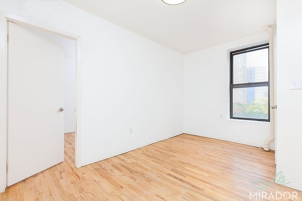 403 East 8th