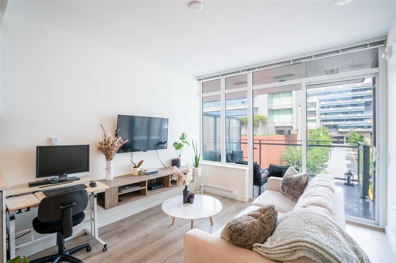 506-200 Nelson's Cres