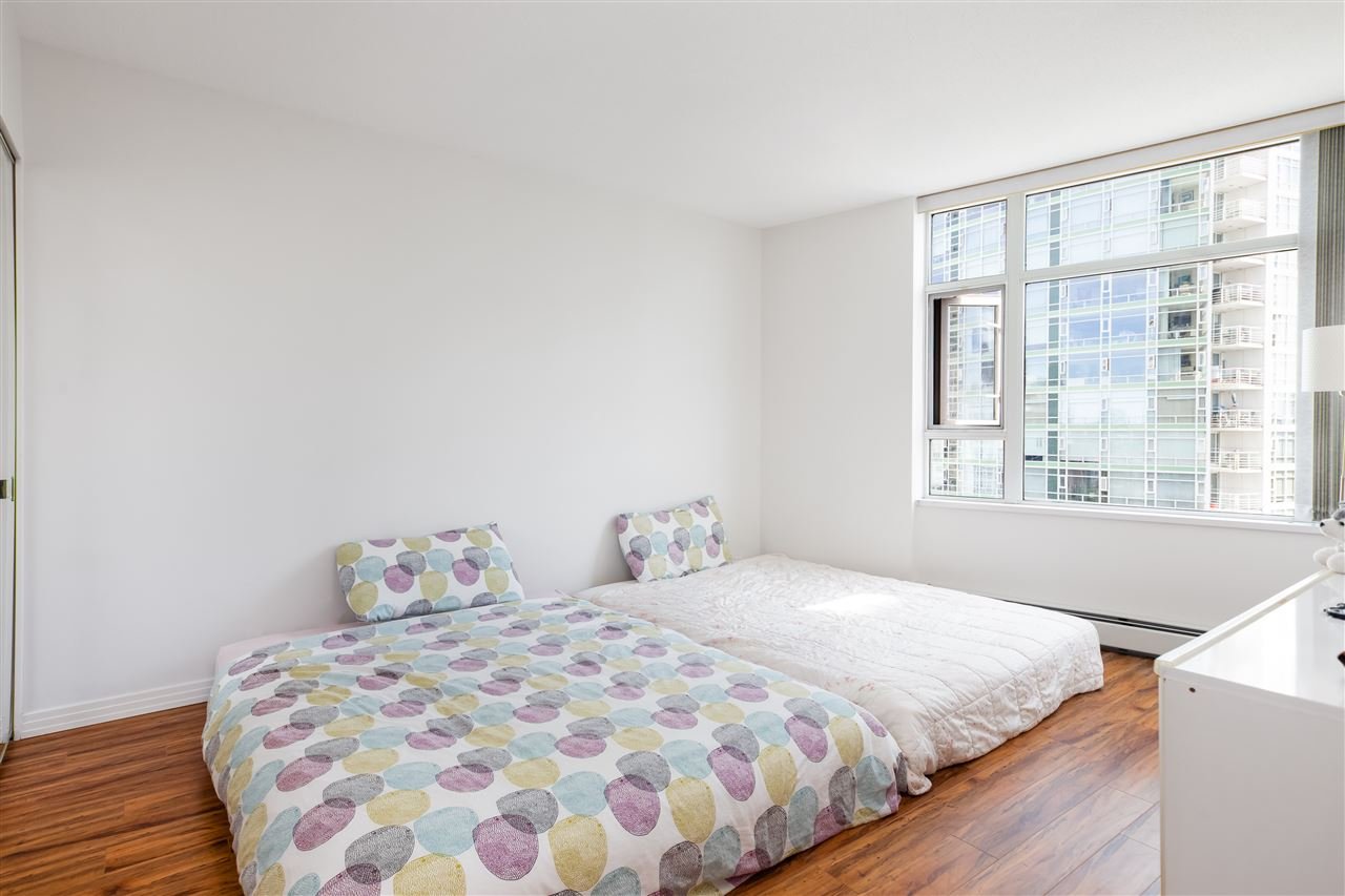 1603-1199 Marinaside Cres
