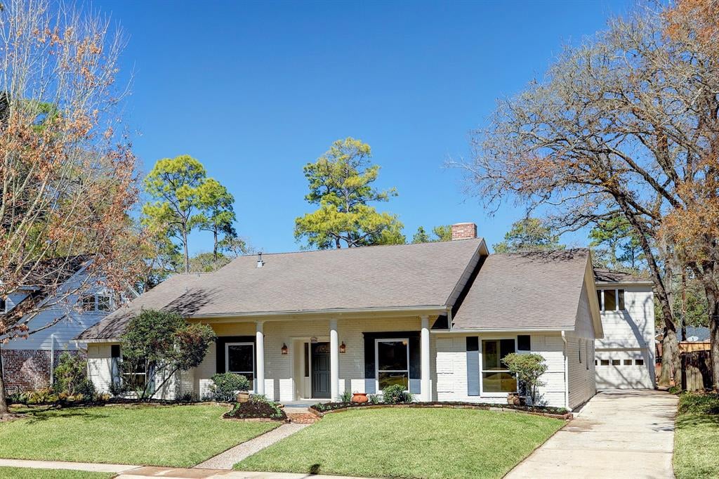 10706 Shady River Dr