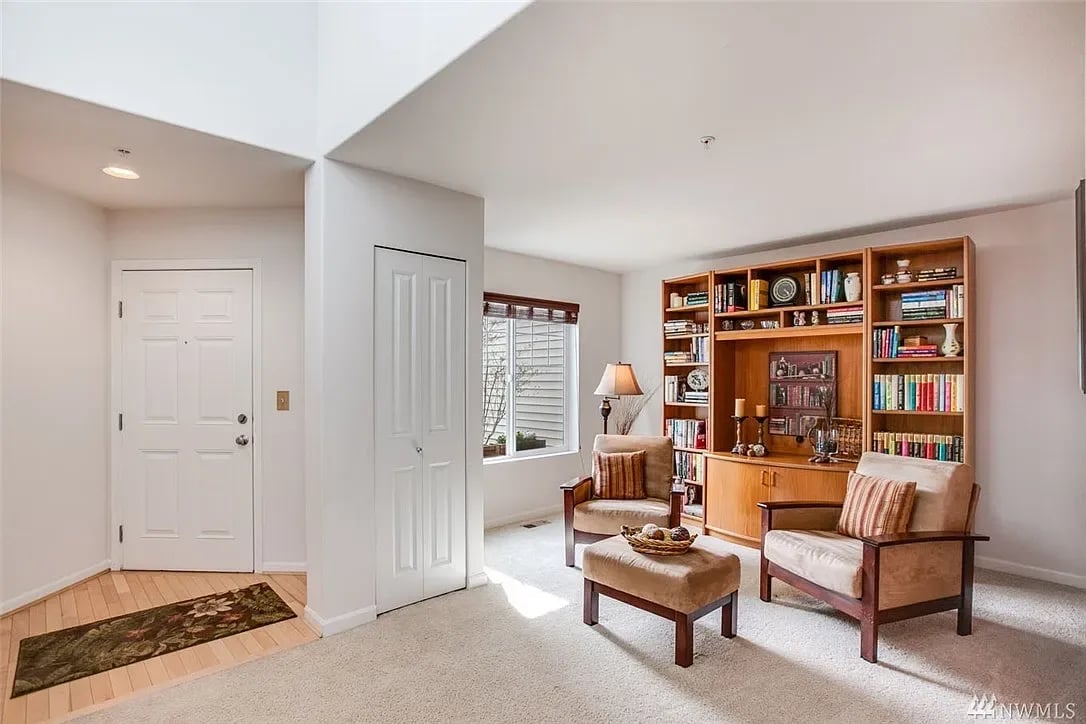 5909 Panorama Dr SE #18-102