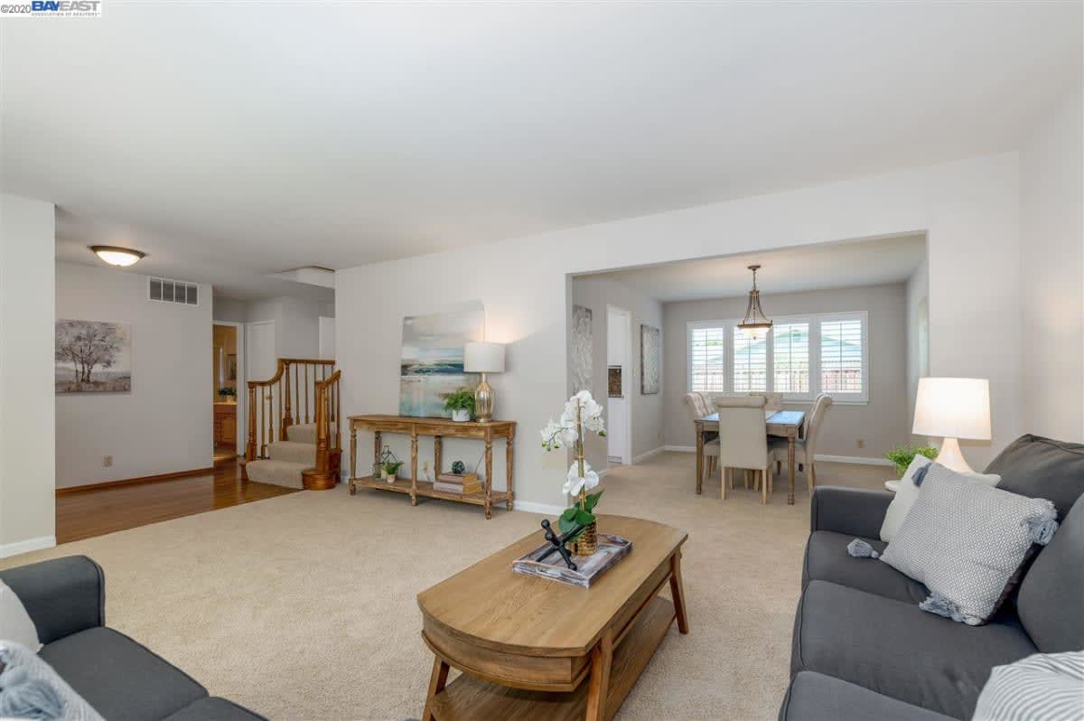 2103 Raven Rd