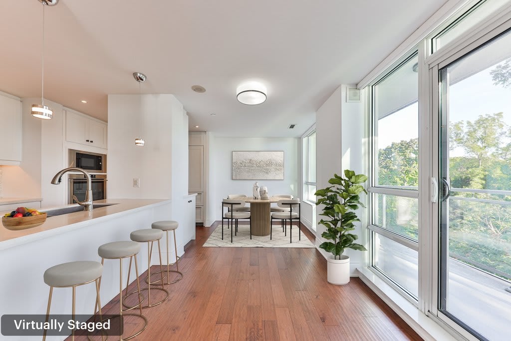 3500 Lakesore Road W Unit #603, Oakville