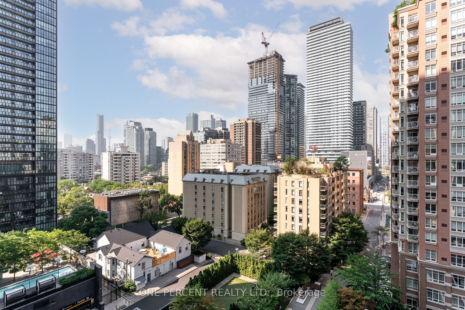 28 Ted Rogers Way 1109