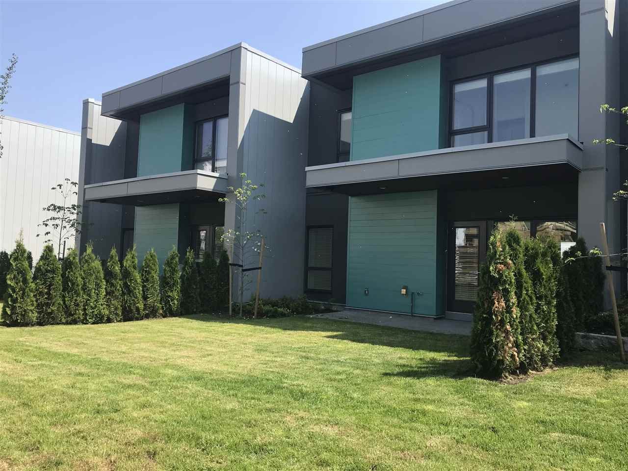 15-3596 Salal Dr