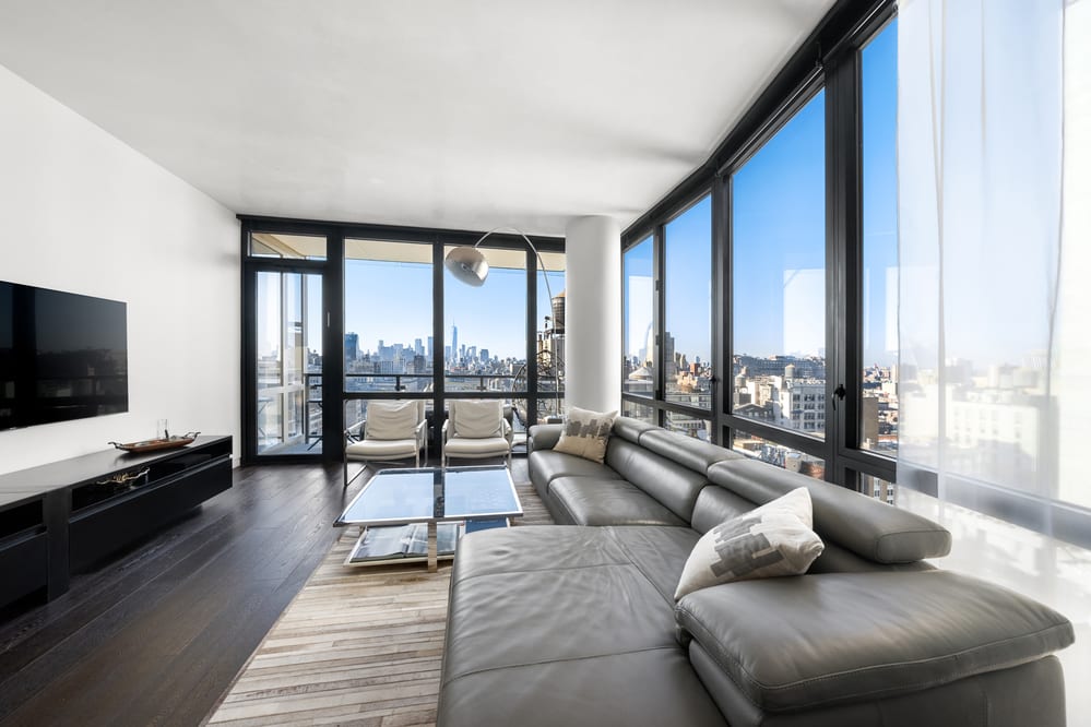 101 West 24th St Unit: 18B