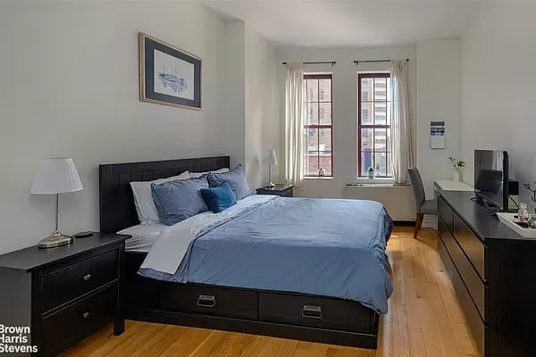 21 South William Street #5D