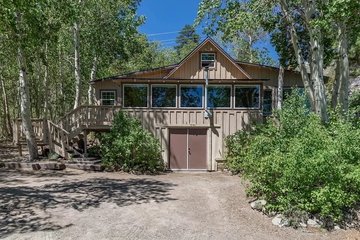 379 Forest Rd