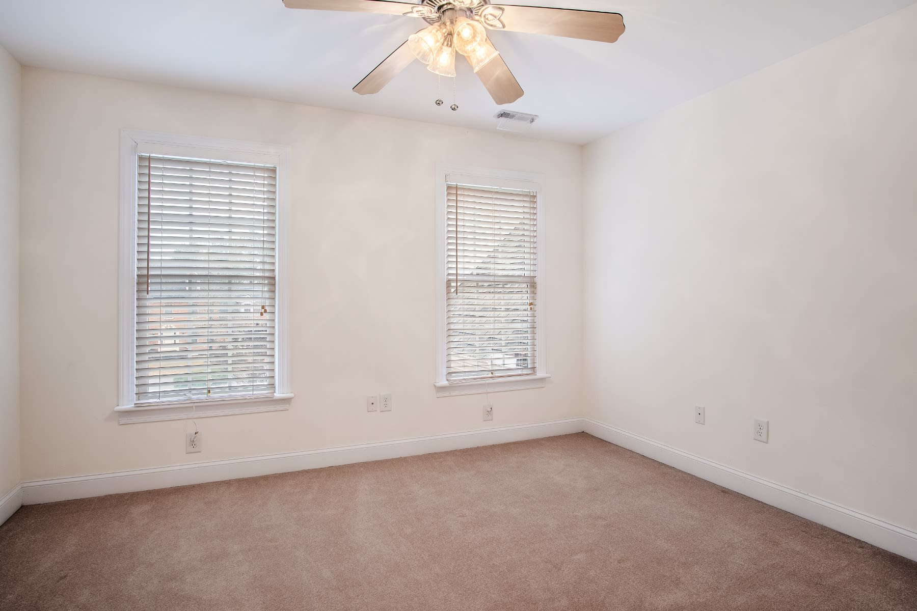 11591 Royal Lane