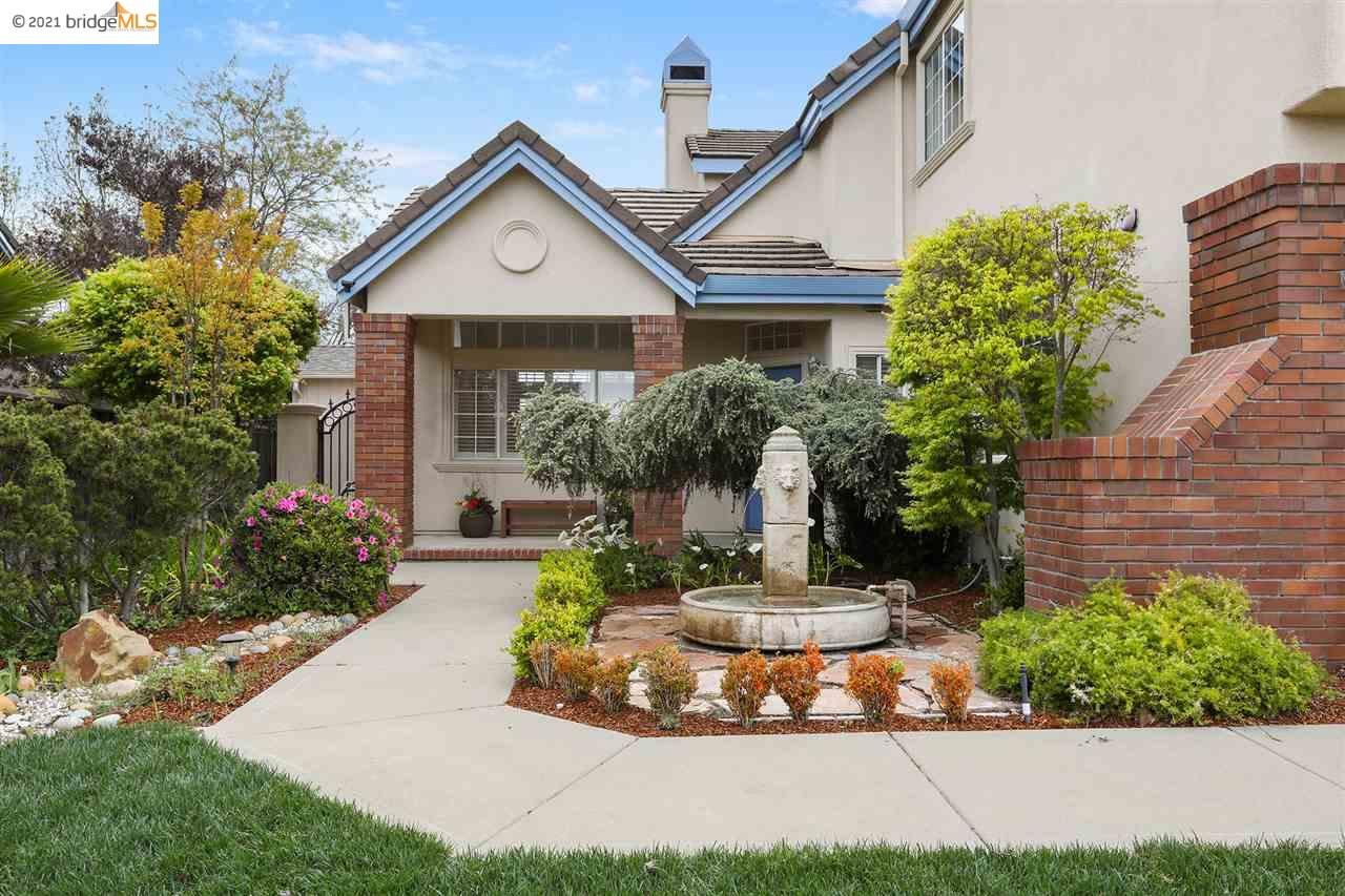 28050 Fox Hollow Dr