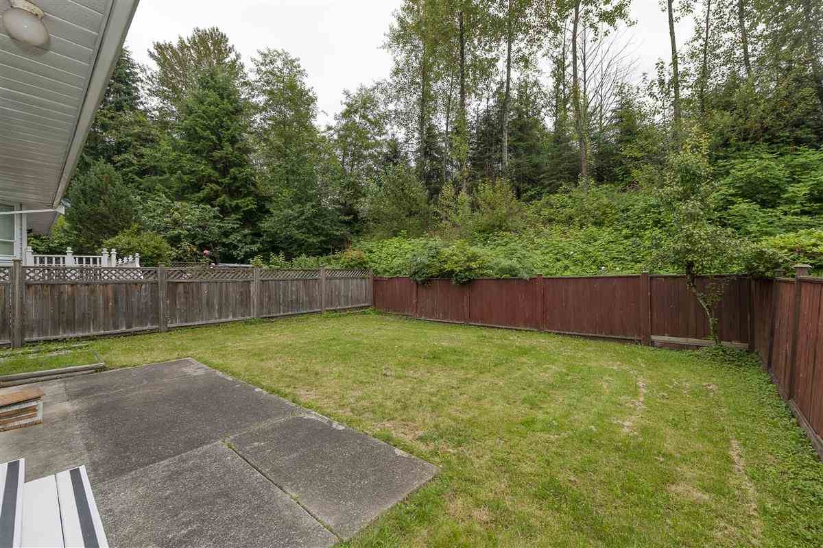 828 Porteau Pl