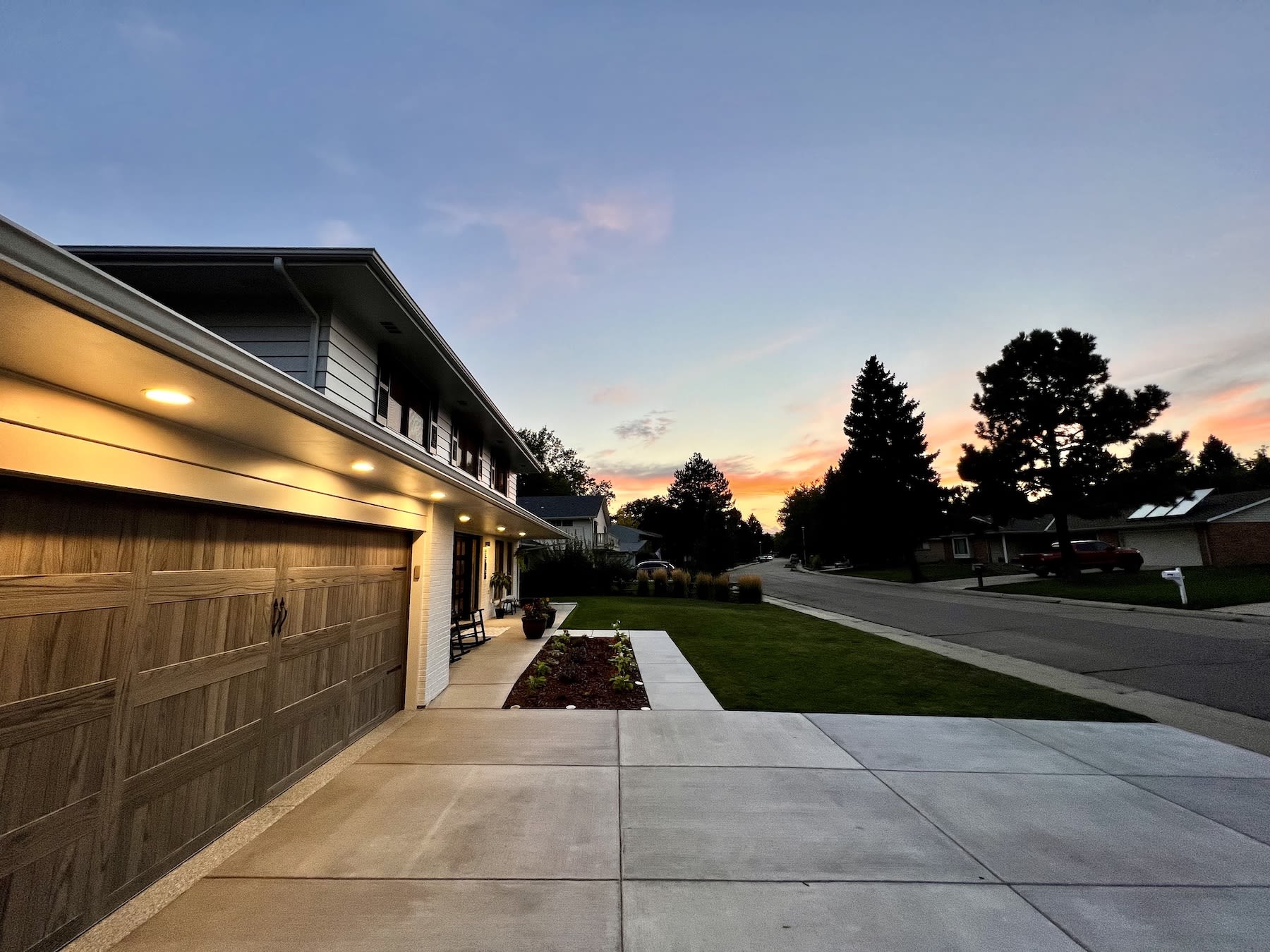 6378 W Roxbury Drive