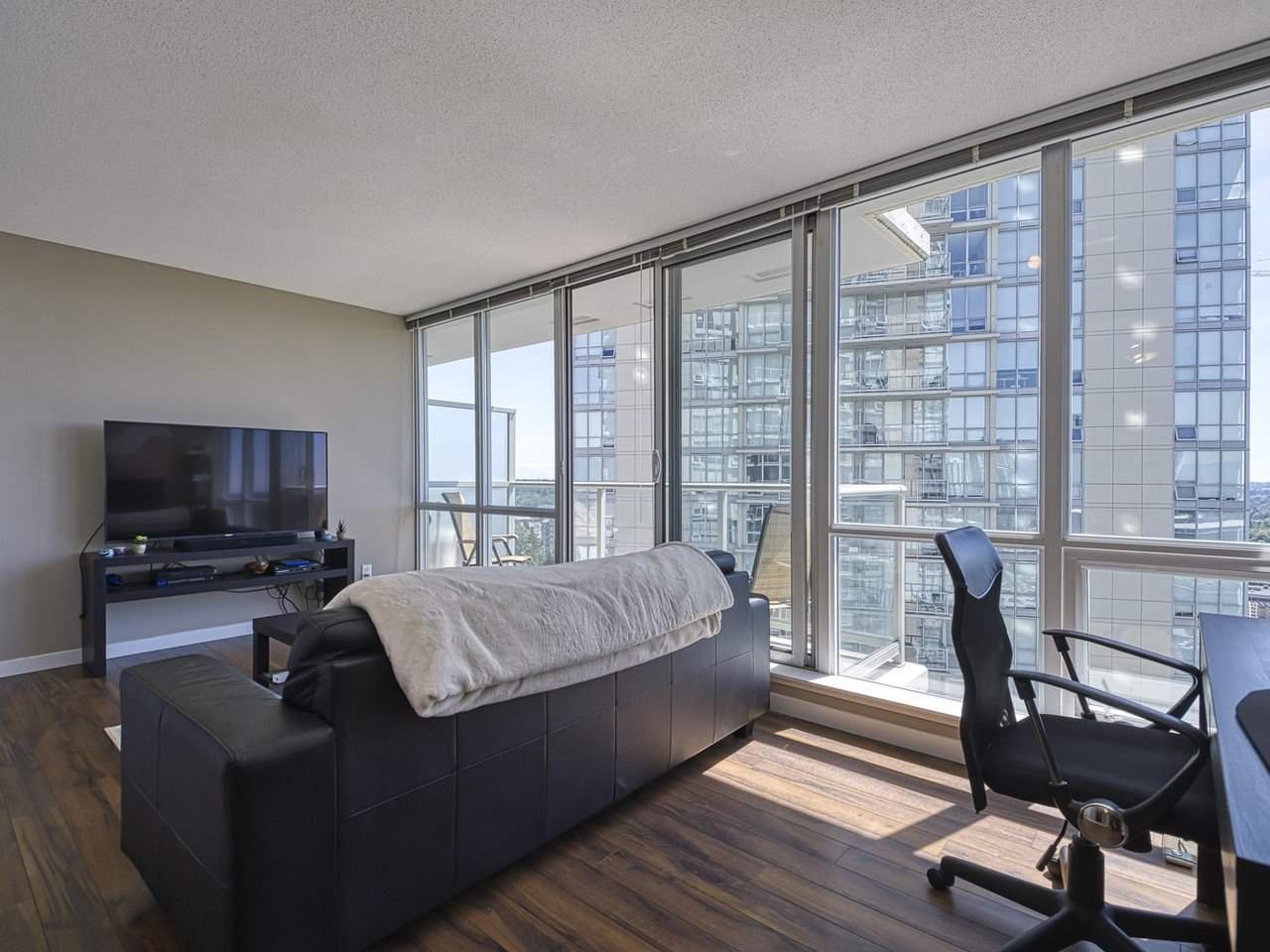 2201-13688 100 Avenue, Surrey