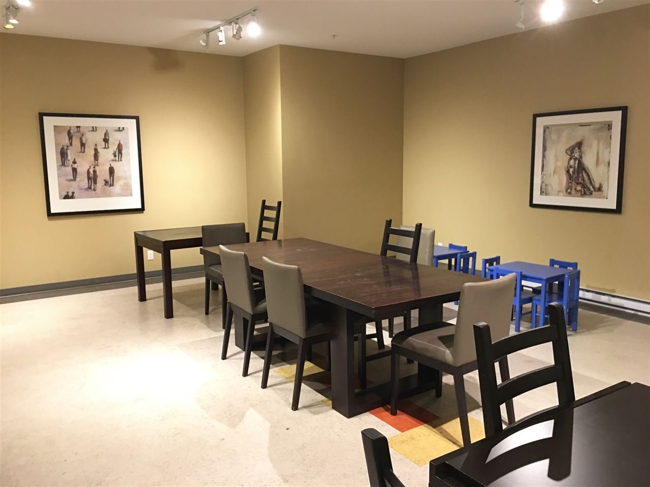 903-3093 Windsor Gate