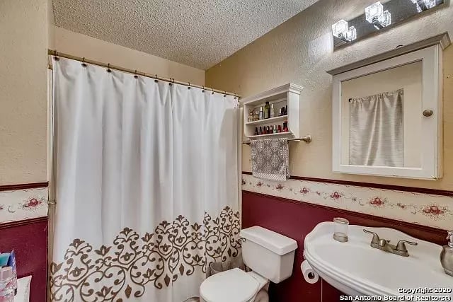 2506 Westgard Pass