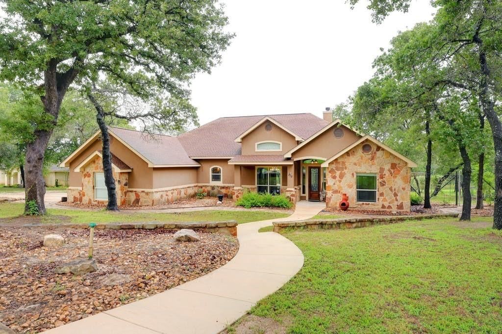 212 Rosewood Dr  | 3.42 ACRES