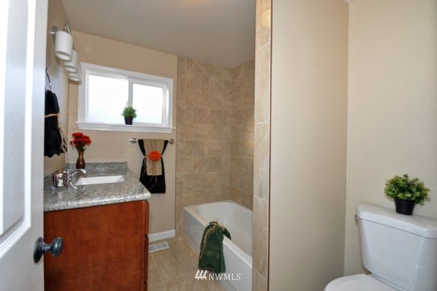 7504 146th St. Ct. E. 