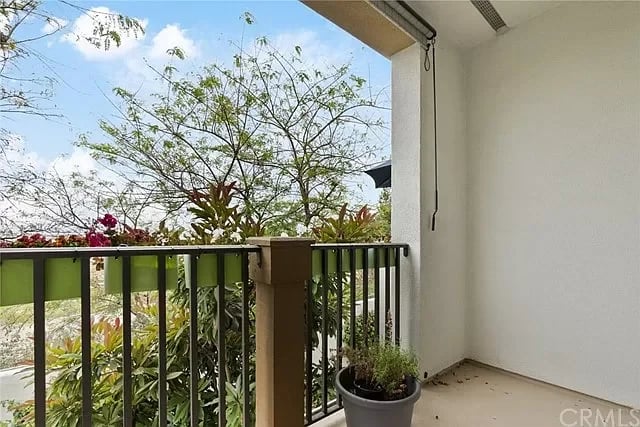 559 Calle Cielo
