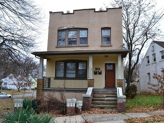 326 Mawbey St