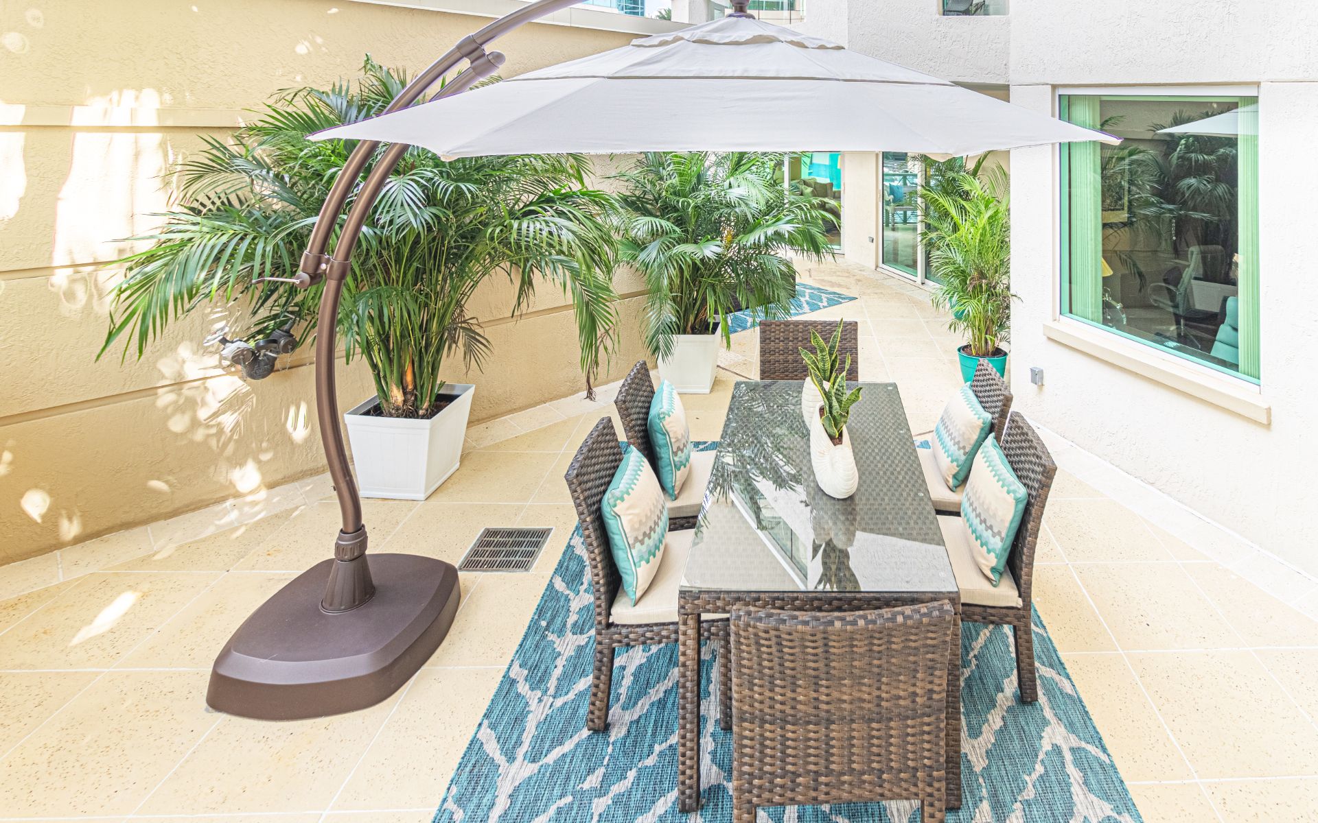 411 N New River Dr Unit: 701